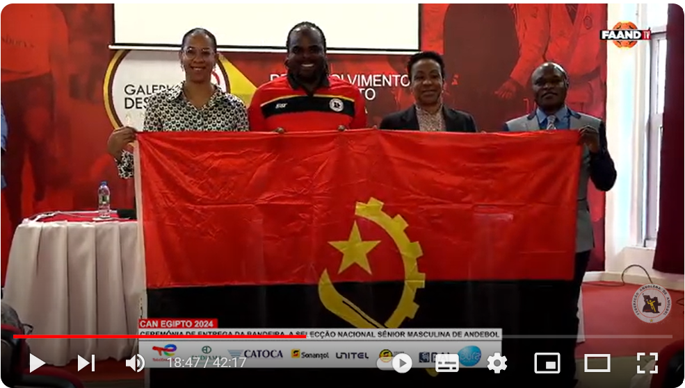 Cerimónia de Entrega da Bandeira à Selecção Sénior Masculina de Andebol.png
